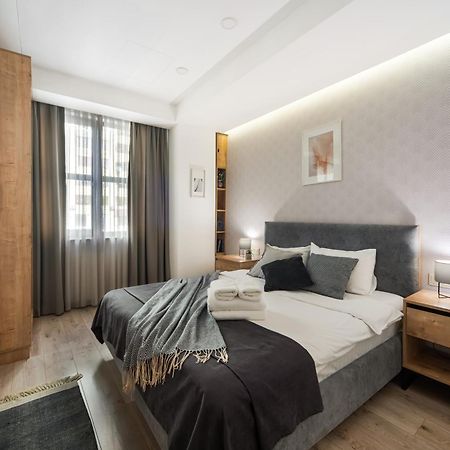 Thames Apartment By Downtown Inn, City Center Yerevan Exterior photo